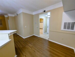 3344 Corona Village Way in Orlando, FL - Foto de edificio - Building Photo