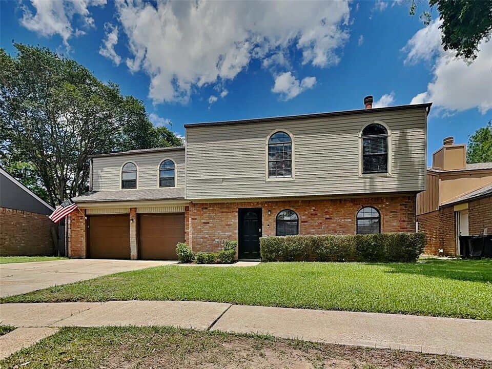 16726 Britford in Houston, TX - Building Photo