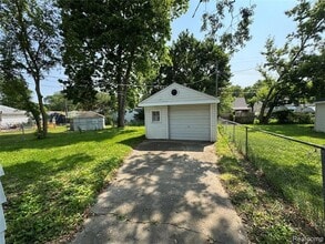 19726 Seminole in Redford, MI - Building Photo - Building Photo