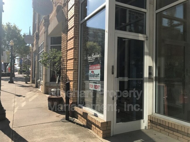 210 E Main St in Rock Hill, SC - Building Photo - Building Photo