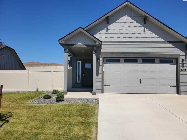 property at 722 Zee Pride Ln