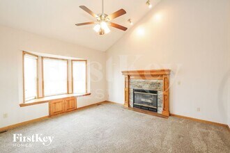 115 W Sierra Dr in Raymore, MO - Building Photo - Building Photo