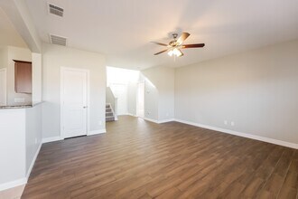 1603 Yellow Stone Dr in Rosharon, TX - Building Photo - Building Photo