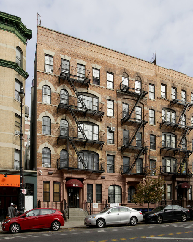 157-159 W 106th St in New York, NY - Foto de edificio - Building Photo