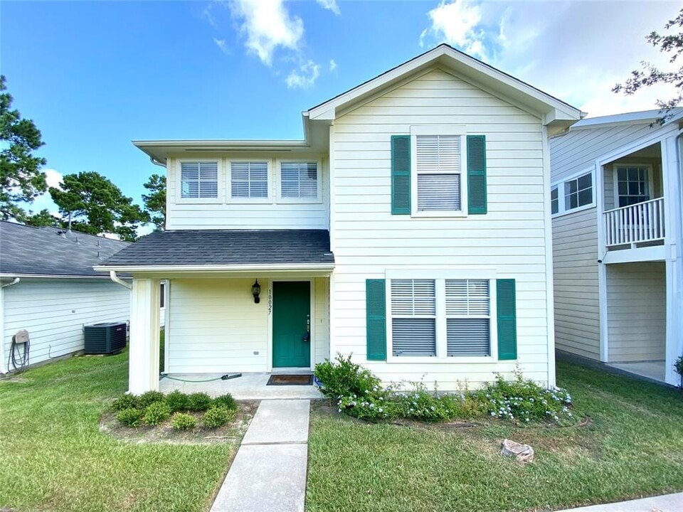 10027 Farrell Dr Photo