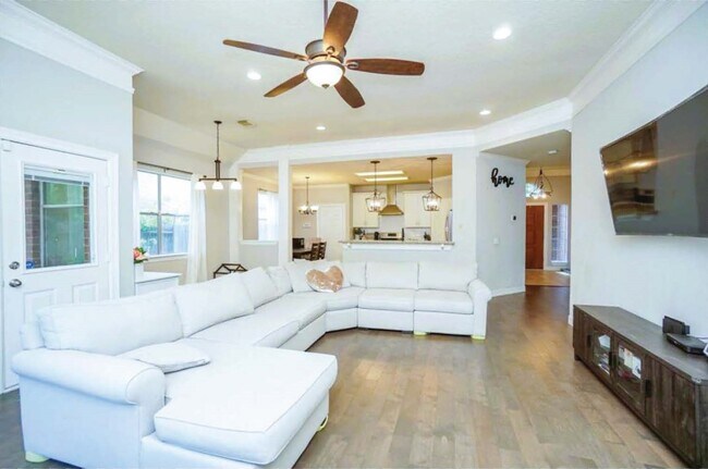 property at 6403 Faulkner Ridge Dr