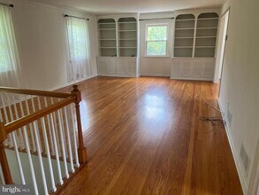 178 Herrontown Rd in Princeton, NJ - Building Photo - Building Photo