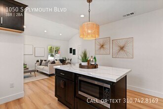 1050 S Plymouth Blvd in Los Angeles, CA - Building Photo - Building Photo