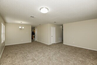 5312 Newcastle Ln in Fort Worth, TX - Building Photo - Building Photo