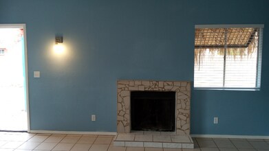 2335 N Dodge Blvd in Tucson, AZ - Building Photo - Building Photo