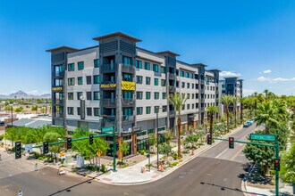 Broadstone Portland in Phoenix, AZ - Building Photo - Building Photo