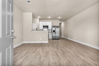 496 Golden St in Willis, TX - Building Photo - Building Photo