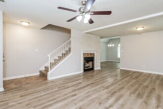 8793 5 Oaks Dr W in Southaven, MS - Building Photo - Building Photo
