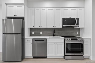 10 Market St in Wappingers Falls, NY - Building Photo