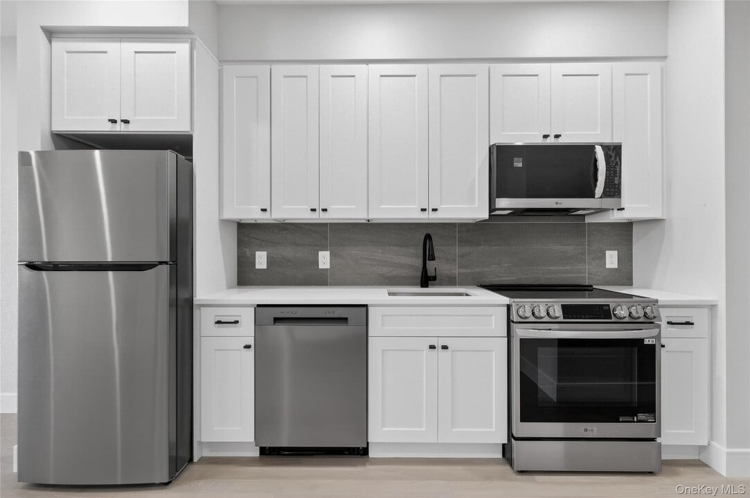 10 Market St in Wappingers Falls, NY - Foto de edificio