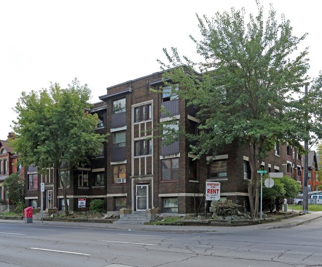 Rosedale Apartments in Hamilton, ON - Building Photo - Building Photo