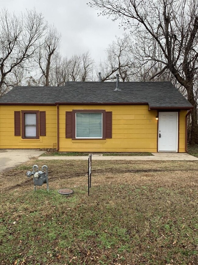512 Morrison Ave in El Reno, OK - Building Photo - Building Photo