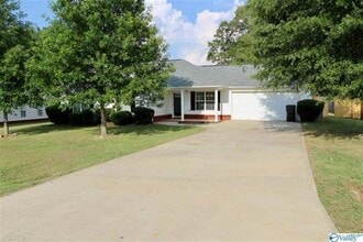 241 Tanner Point Dr in New Market, AL - Building Photo - Building Photo