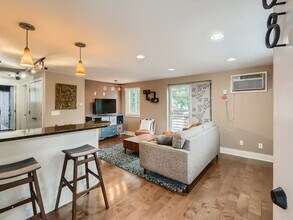 120 S Pennsylvania St in Denver, CO - Building Photo - Building Photo