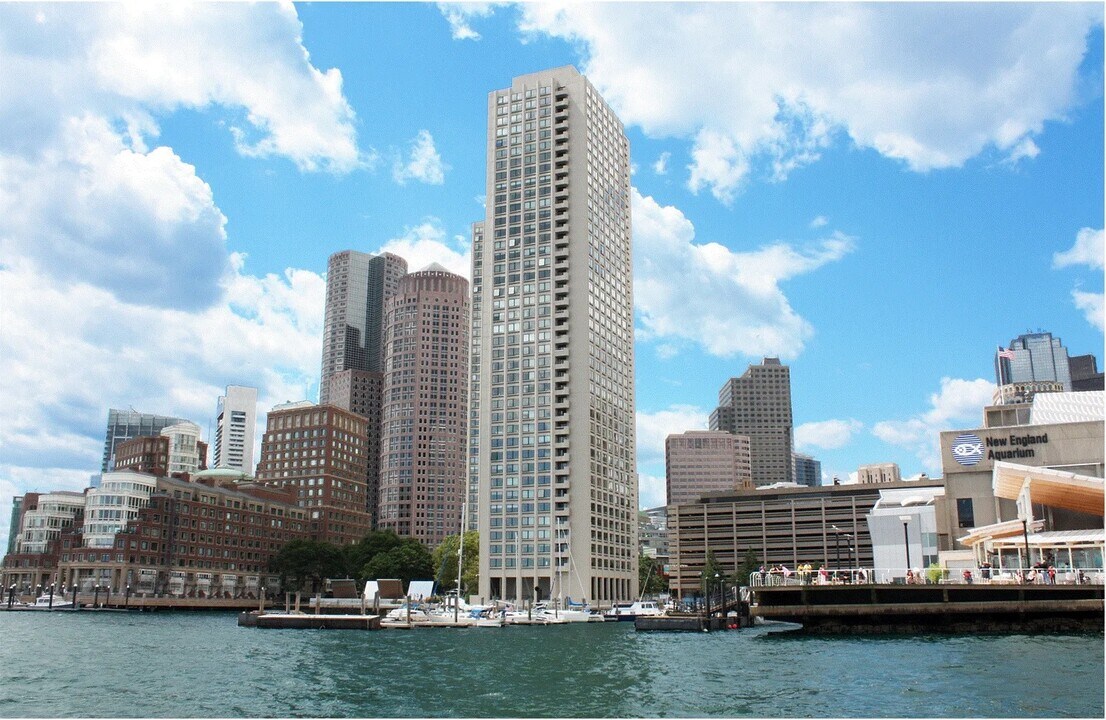 85 E India Row in Boston, MA - Building Photo