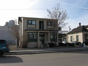 Cheryl's Motel and Apartments in Reno, NV - Building Photo - Building Photo