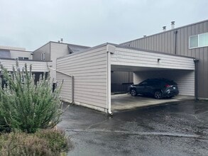 7511 N Edgewater Ave, Unit 7511 in Portland, OR - Foto de edificio - Building Photo