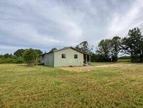 4700 Norman Dr in Hartville, MO - Building Photo - Building Photo