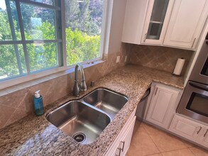 4275 Crestview Dr in La Mesa, CA - Building Photo - Building Photo