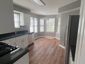 2111 Camden Ln in Hanover Park, IL - Building Photo - Building Photo