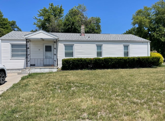 property at 7502 Cass St