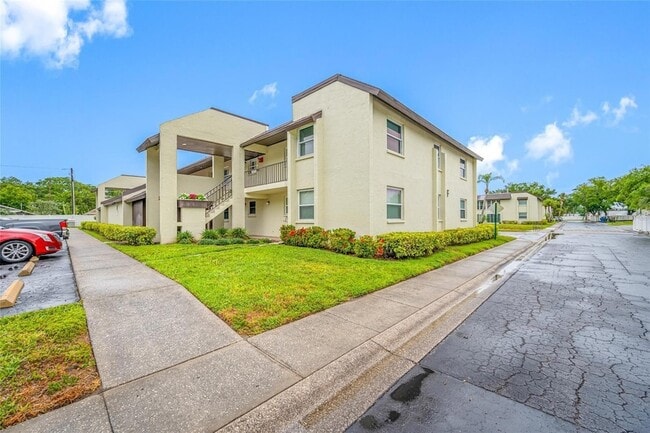 1100 E Bay Dr
