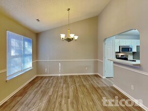 1026 Summit Hills Dr in Charlotte, NC - Foto de edificio - Building Photo