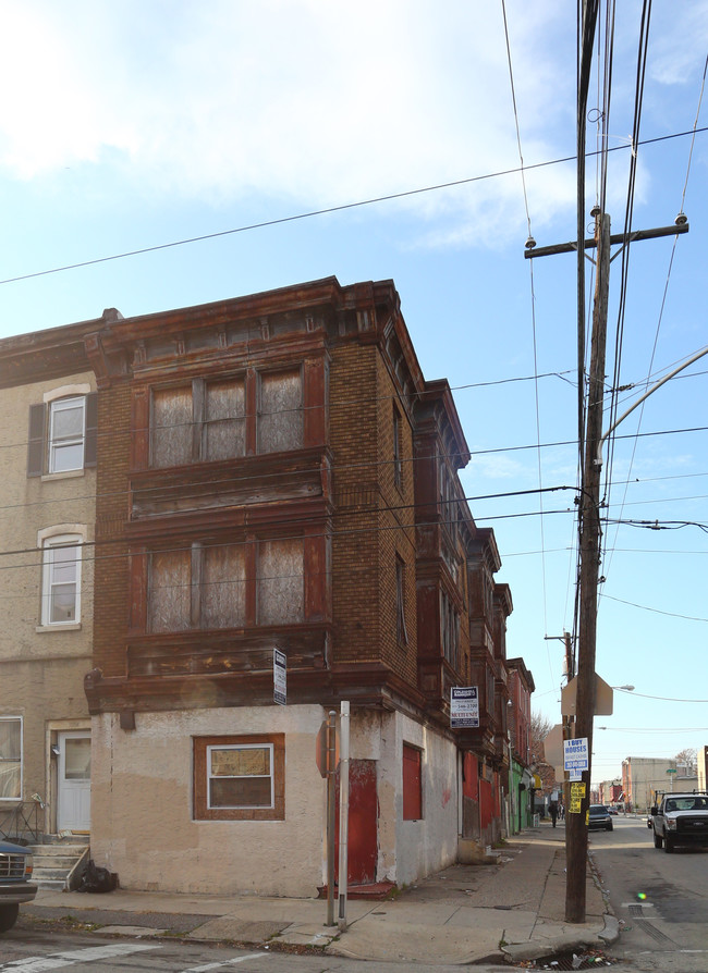 1858 N 21st St in Philadelphia, PA - Building Photo - Building Photo