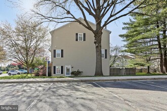 129 Bent Twig Ln in Gaithersburg, MD - Foto de edificio - Building Photo
