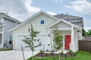 11425 Lago de Garda Dr in Austin, TX - Building Photo