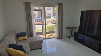 4137 NW 88th Ave in Coral Springs, FL - Building Photo - Building Photo