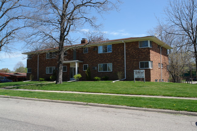 Blakeview  Apartments in Lansing, MI - Building Photo - Building Photo