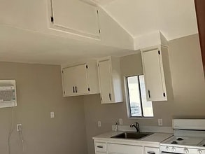 317 S Broadway, Unit B in Blythe, CA - Foto de edificio - Building Photo