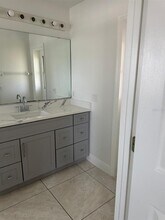 654 Eagle Pointe S in Kissimmee, FL - Building Photo - Building Photo