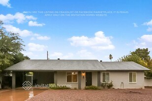 486 W Gail Dr, Unit 205-CTeeSt in Chandler, AZ - Building Photo