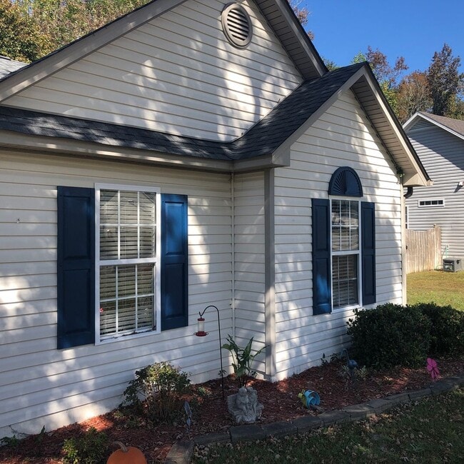 206 Hayden Pl
