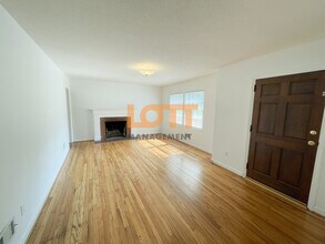 11 Owens Rd in Taylors, SC - Building Photo - Building Photo