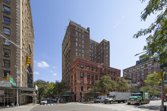 AMSTRDM in New York, NY - Foto de edificio - Building Photo