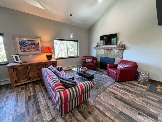 396 Tramway Dr in Stateline, NV - Building Photo - Building Photo