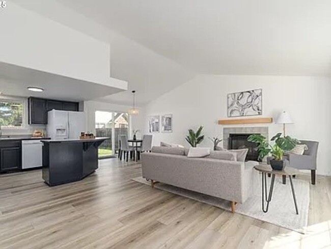 property at 2387 Dale Ave