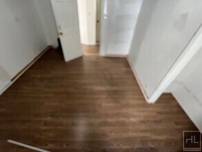 ELSMERE PLACE in Bronx, NY - Building Photo - Building Photo