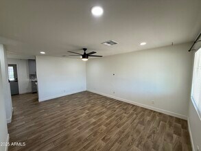 301 N Apache Dr in Chandler, AZ - Building Photo - Building Photo