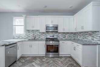 164 Avenue B in Bayonne, NJ - Building Photo - Building Photo