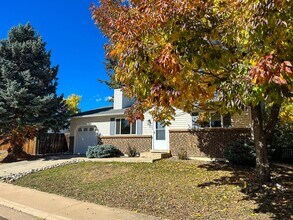 9825 W Walker Pl in Littleton, CO - Building Photo - Building Photo