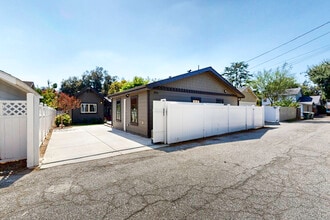1843 Las Lunas St in Pasadena, CA - Building Photo - Building Photo